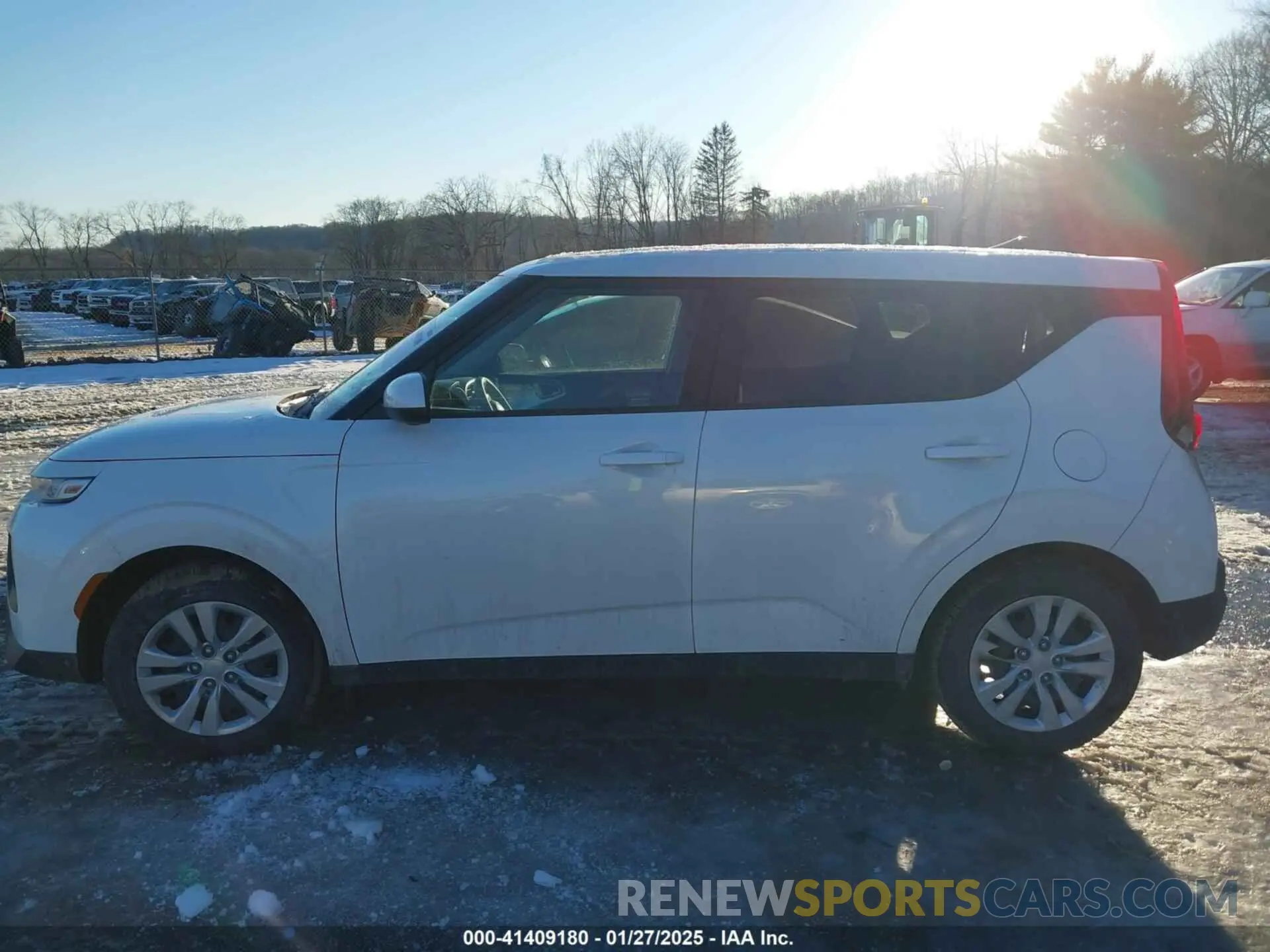 14 fotografías del automóvil dañado KNDJ23AUXN7153582 KIA SOUL 2022