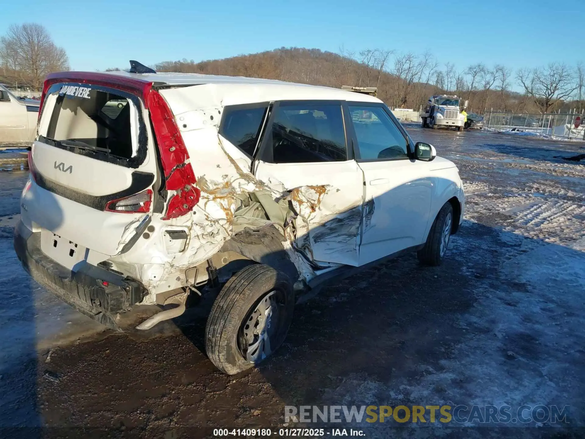 4 fotografías del automóvil dañado KNDJ23AUXN7153582 KIA SOUL 2022