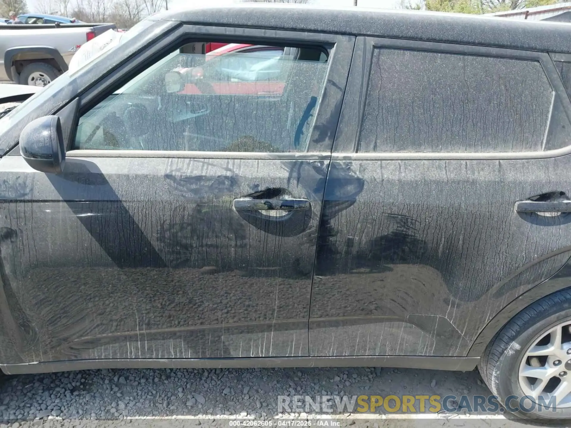 14 fotografías del automóvil dañado KNDJ23AUXN7804564 KIA SOUL 2022