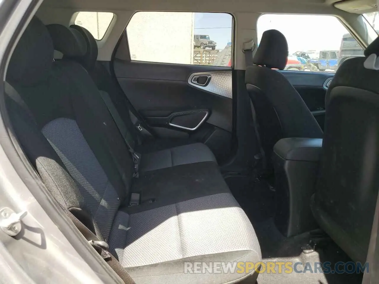 10 fotografías del automóvil dañado KNDJ23AUXN7824183 KIA SOUL 2022