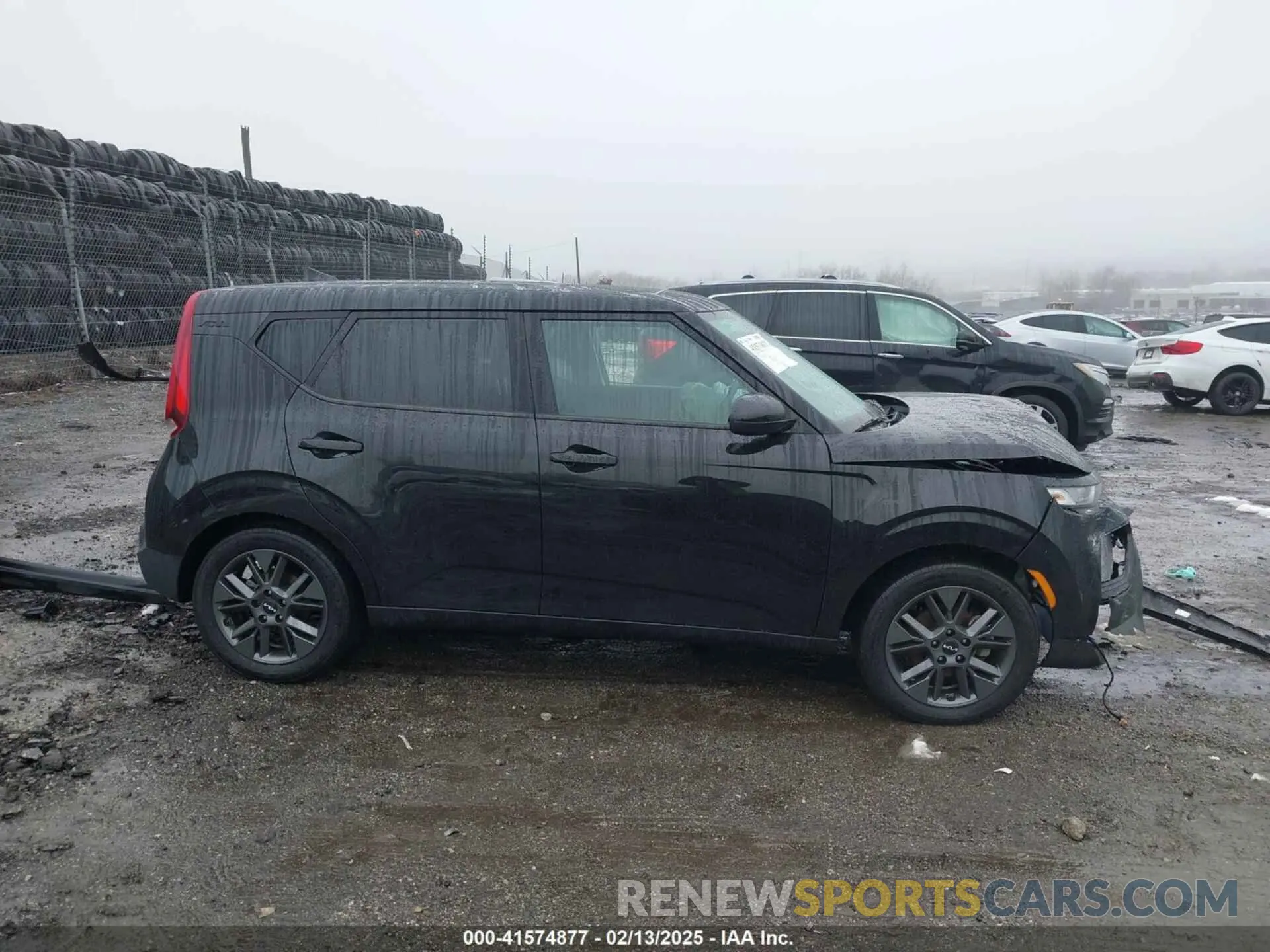 13 fotografías del automóvil dañado KNDJ33AU1N7803820 KIA SOUL 2022