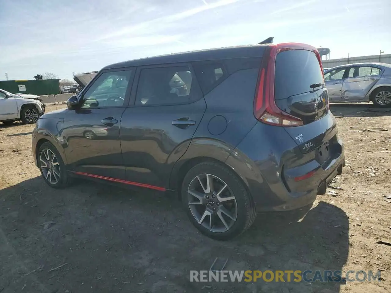 2 fotografías del automóvil dañado KNDJ53AF0N7837226 KIA SOUL 2022