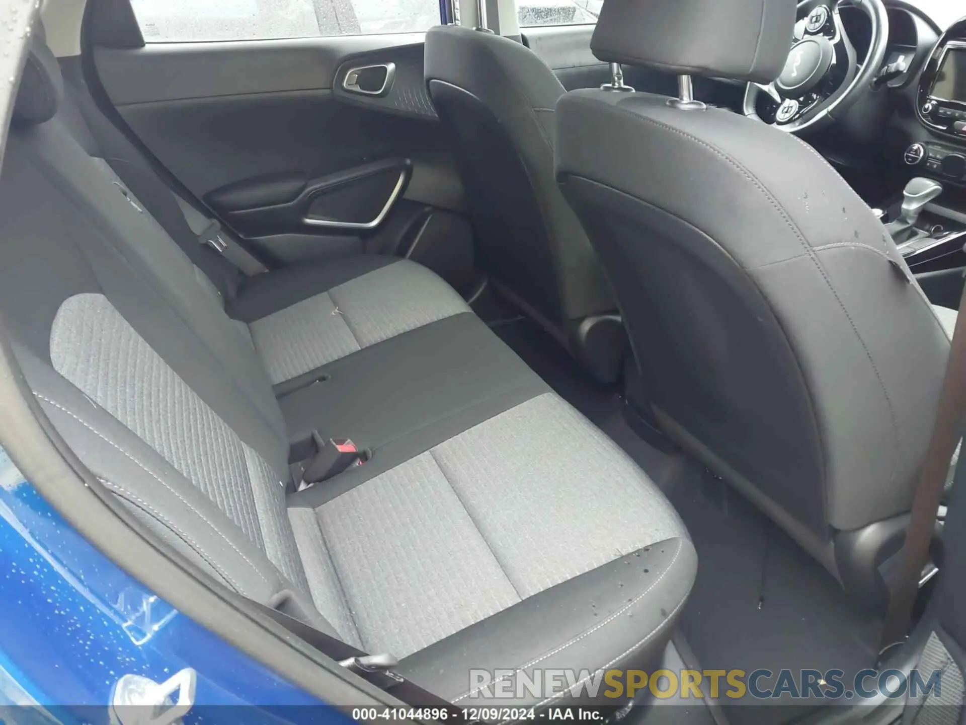 8 fotografías del automóvil dañado KNDJ63AU3N7800697 KIA SOUL 2022