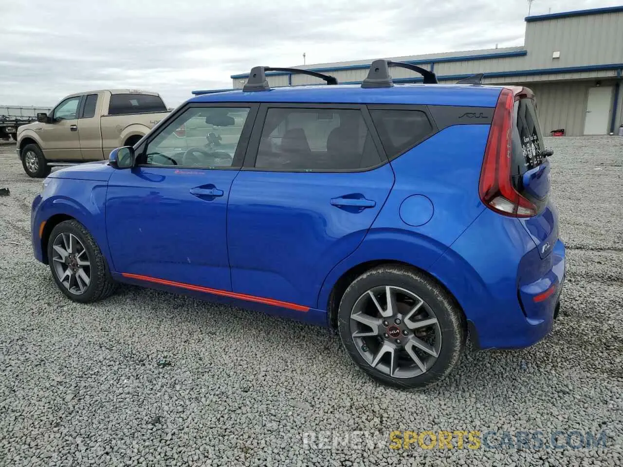 2 fotografías del automóvil dañado KNDJ63AU7N7816529 KIA SOUL 2022