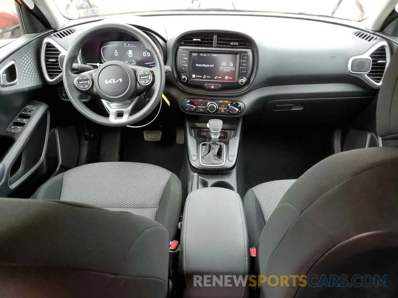 8 fotografías del automóvil dañado KNDJ23AU0P7188943 KIA SOUL 2023