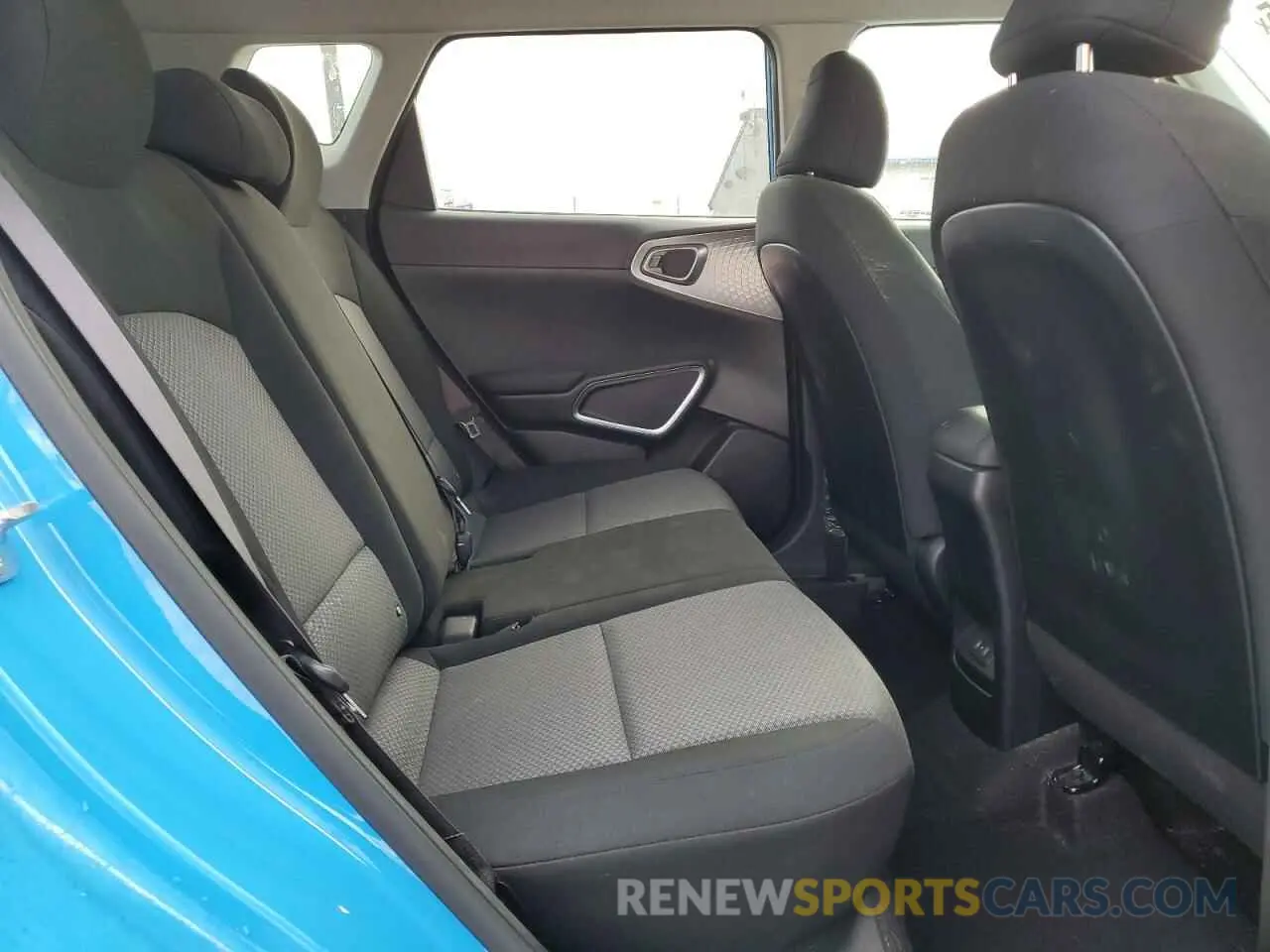 10 fotografías del automóvil dañado KNDJ23AU0P7190224 KIA SOUL 2023