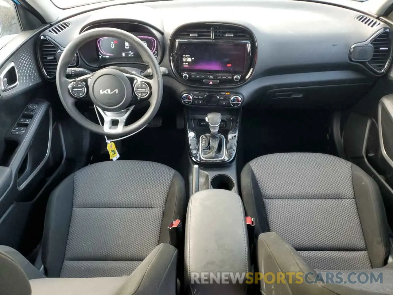 8 fotografías del automóvil dañado KNDJ23AU0P7190224 KIA SOUL 2023