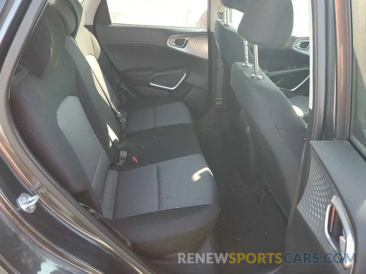 11 fotografías del automóvil dañado KNDJ23AU0P7204915 KIA SOUL 2023