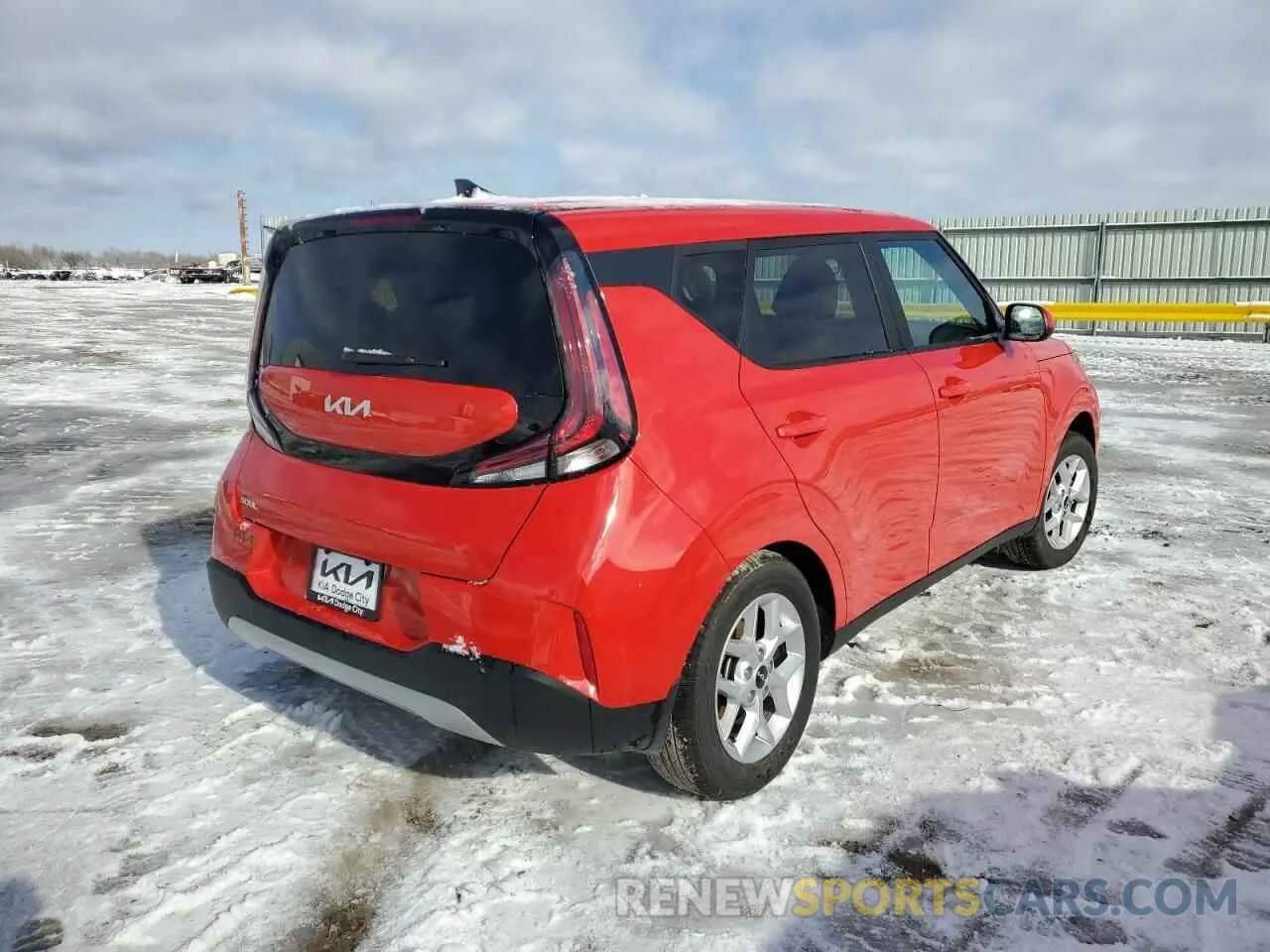 3 fotografías del automóvil dañado KNDJ23AU0P7217891 KIA SOUL 2023