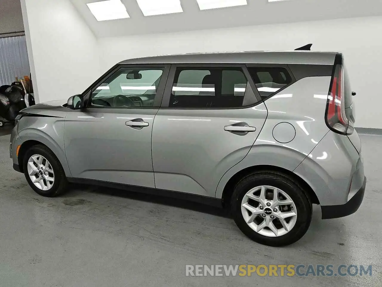 2 fotografías del automóvil dañado KNDJ23AU0P7869958 KIA SOUL 2023