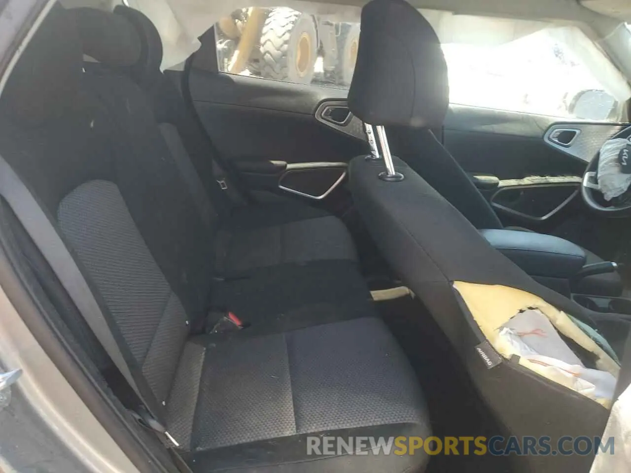 10 fotografías del automóvil dañado KNDJ23AU0P7873282 KIA SOUL 2023