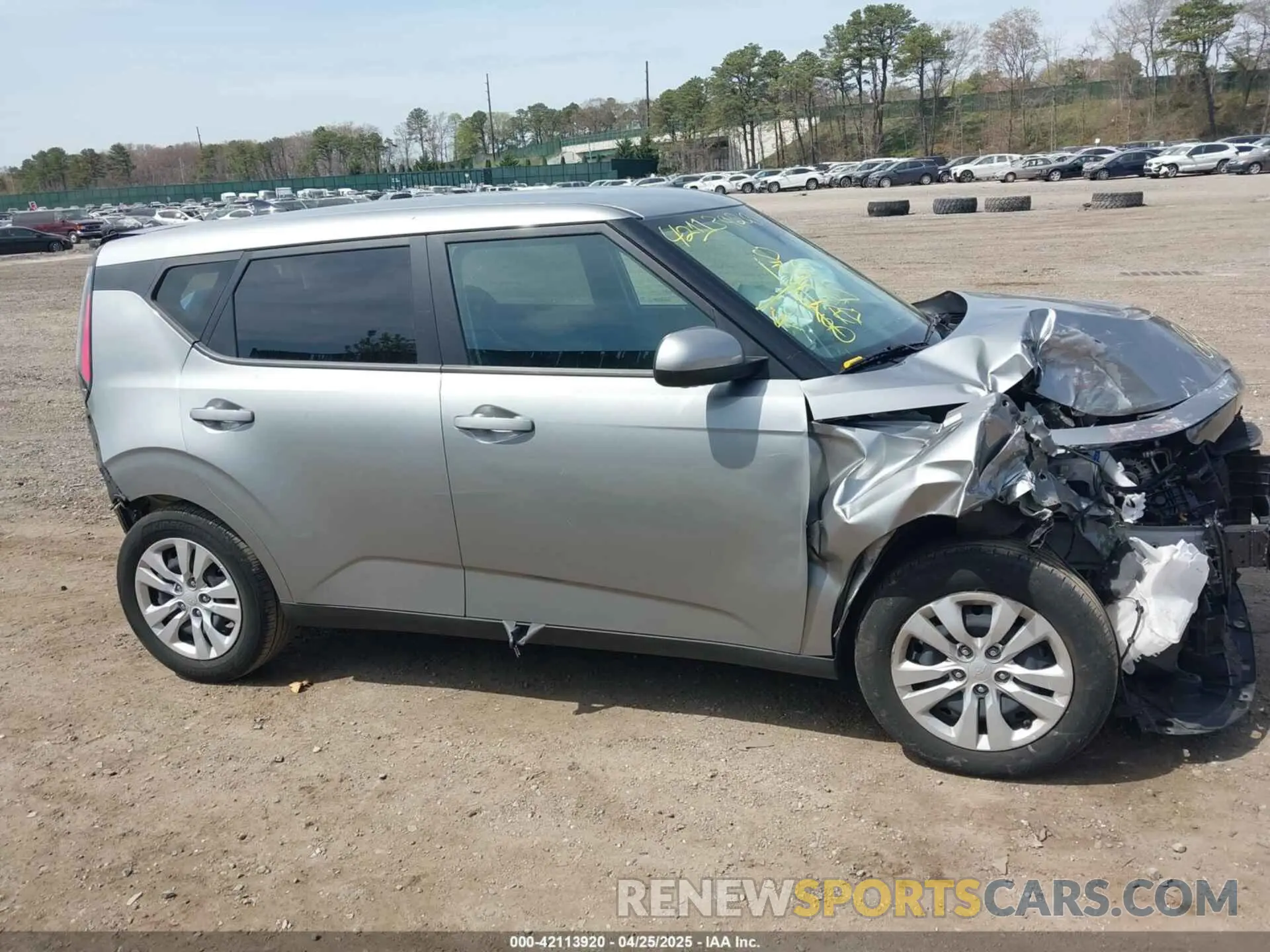 13 fotografías del automóvil dañado KNDJ23AU0P7874268 KIA SOUL 2023