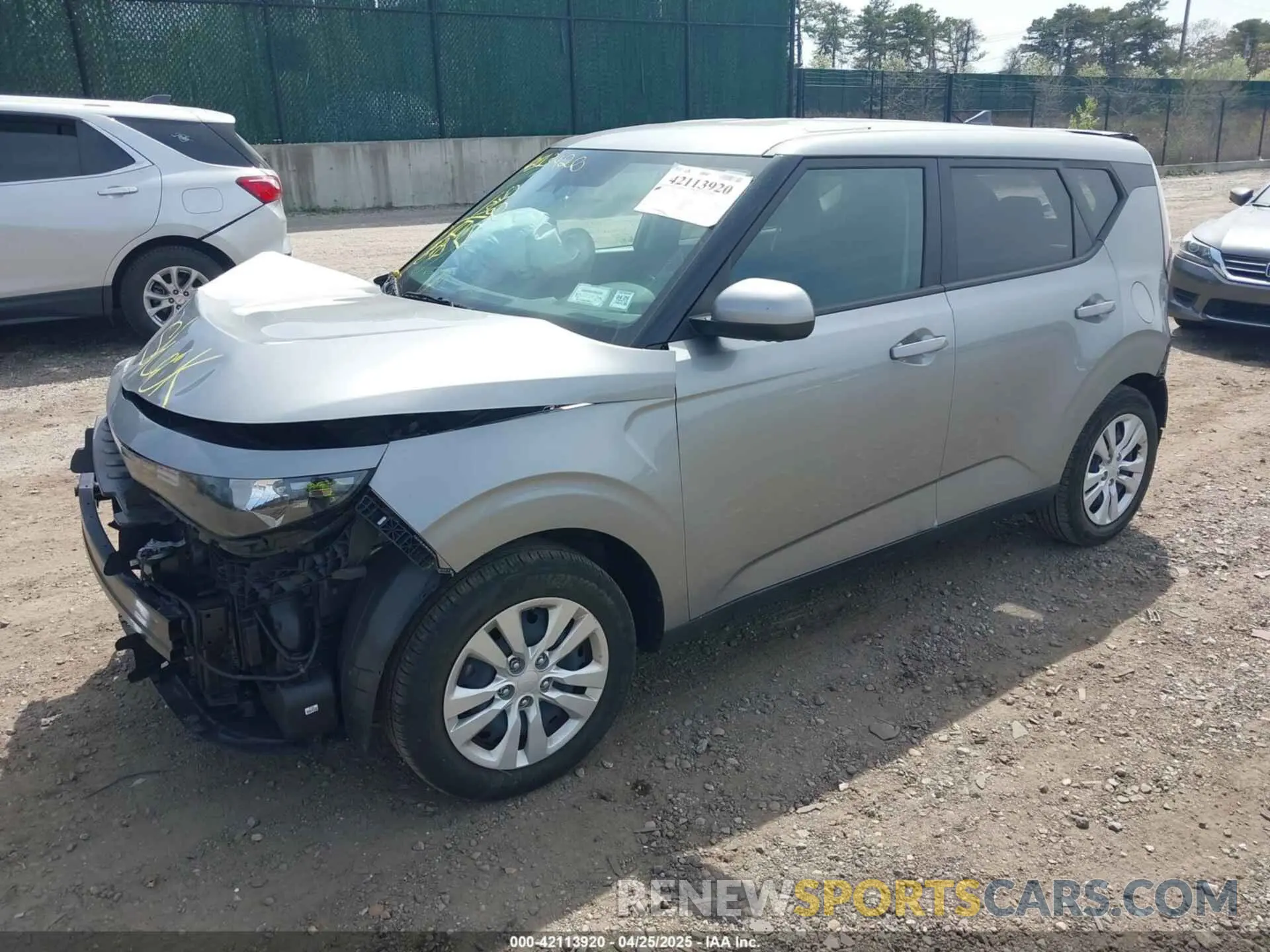 2 fotografías del automóvil dañado KNDJ23AU0P7874268 KIA SOUL 2023
