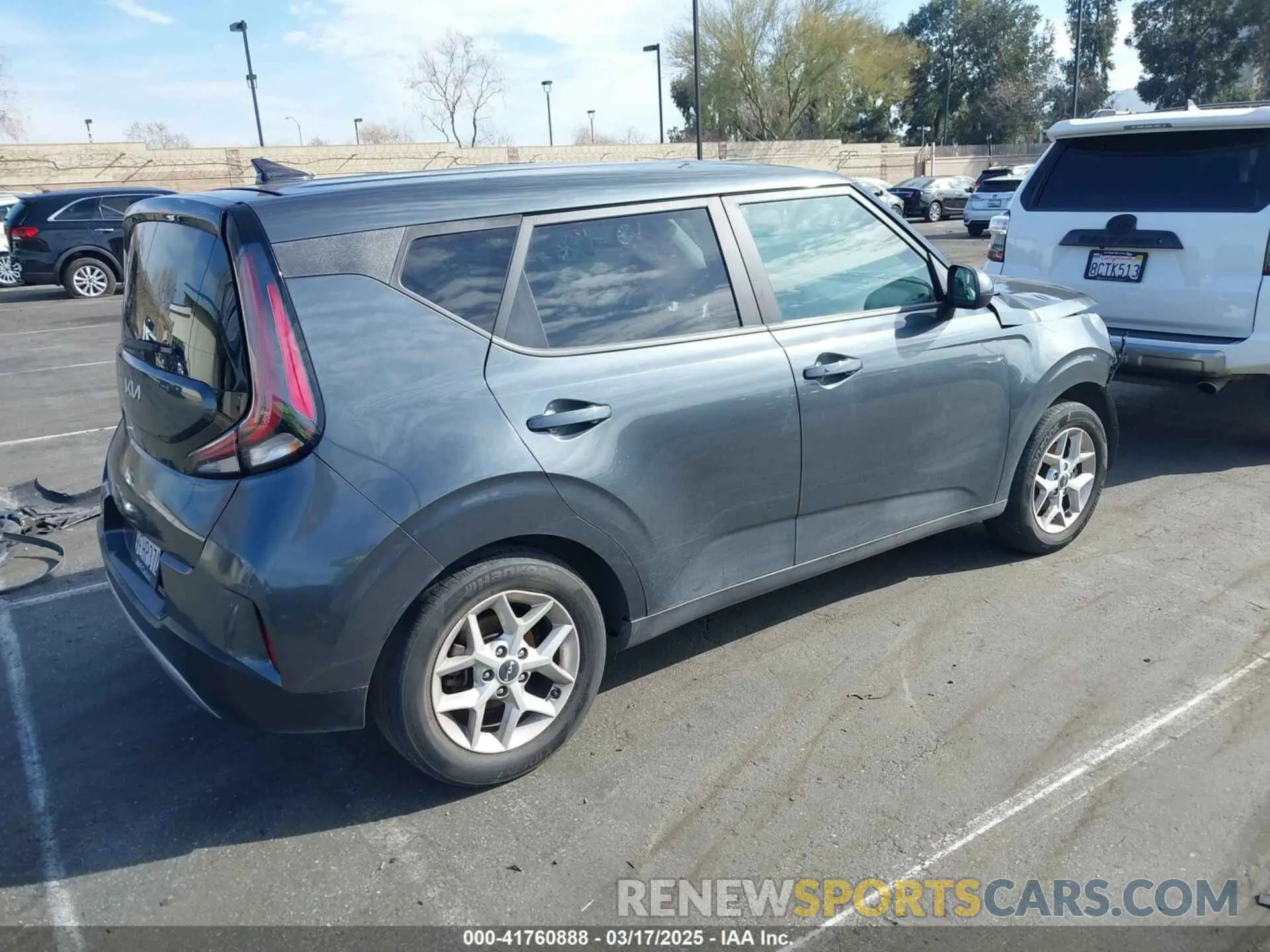 4 fotografías del automóvil dañado KNDJ23AU1P7199613 KIA SOUL 2023
