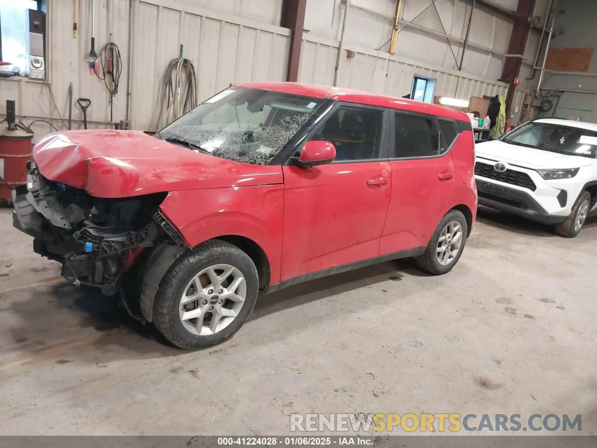 2 fotografías del automóvil dañado KNDJ23AU1P7208469 KIA SOUL 2023
