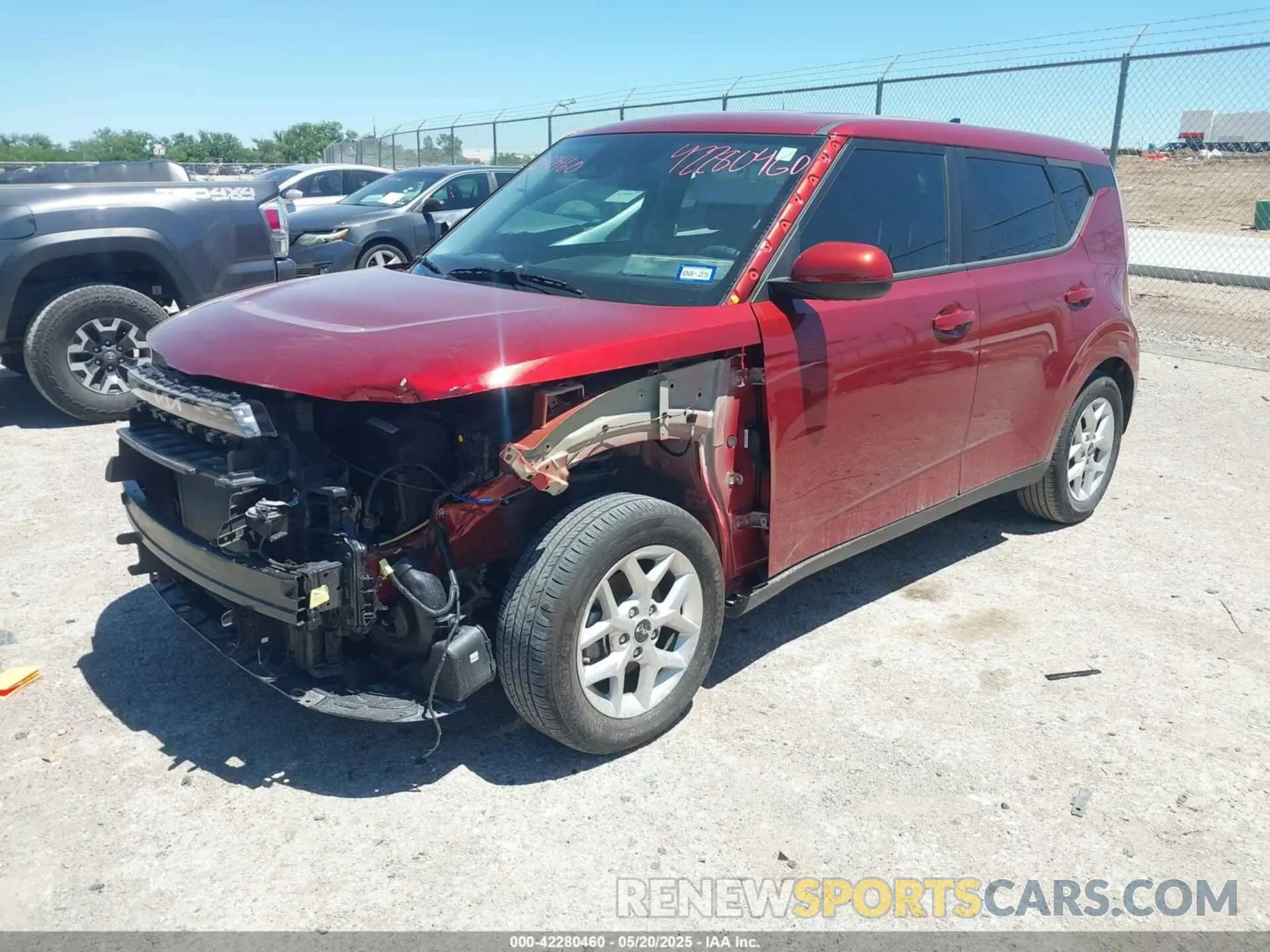 2 fotografías del automóvil dañado KNDJ23AU2P7188586 KIA SOUL 2023
