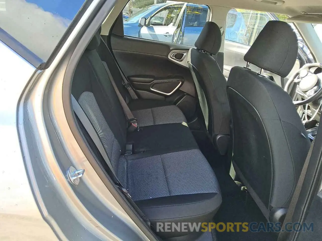 10 fotografías del automóvil dañado KNDJ23AU2P7861473 KIA SOUL 2023