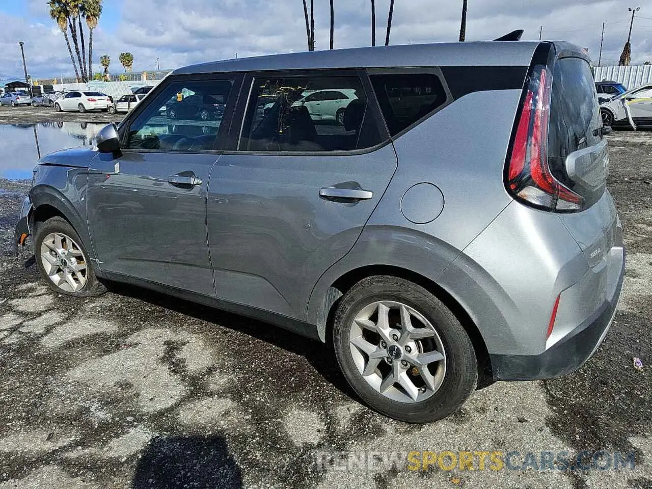 2 fotografías del automóvil dañado KNDJ23AU2P7861473 KIA SOUL 2023