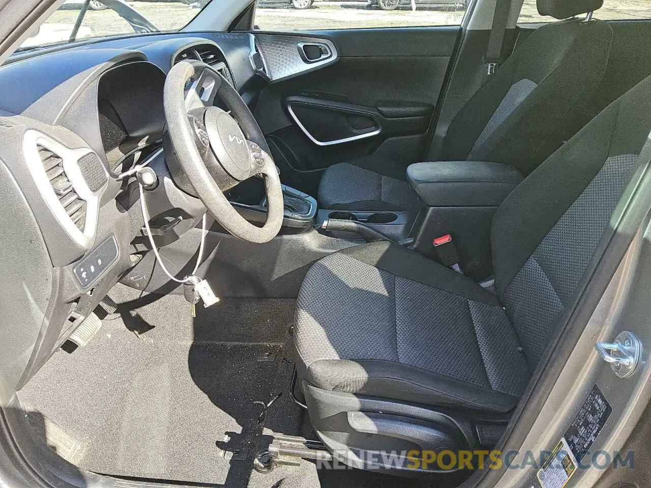 7 fotografías del automóvil dañado KNDJ23AU2P7861473 KIA SOUL 2023