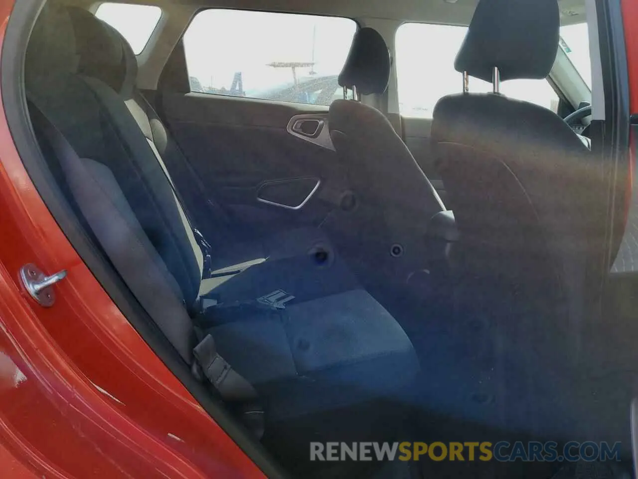 11 fotografías del automóvil dañado KNDJ23AU3P7196082 KIA SOUL 2023