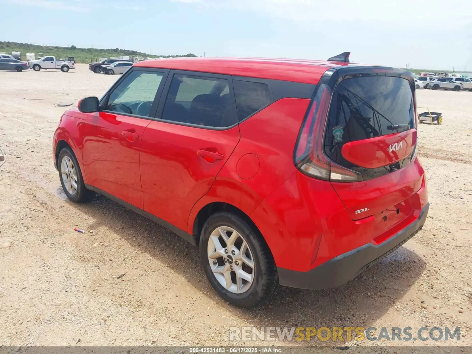3 fotografías del automóvil dañado KNDJ23AU3P7207839 KIA SOUL 2023