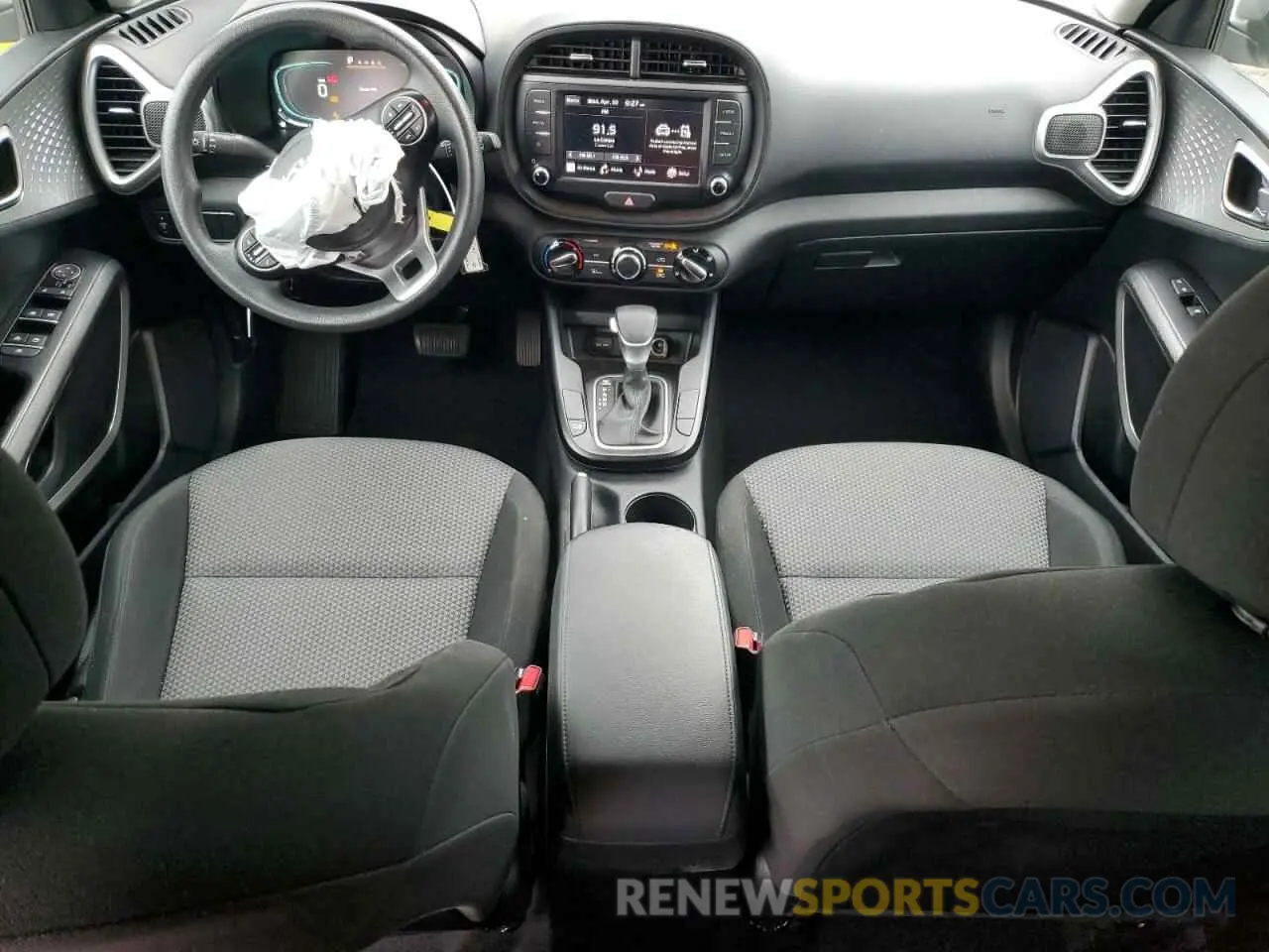 8 fotografías del automóvil dañado KNDJ23AU3P7870487 KIA SOUL 2023