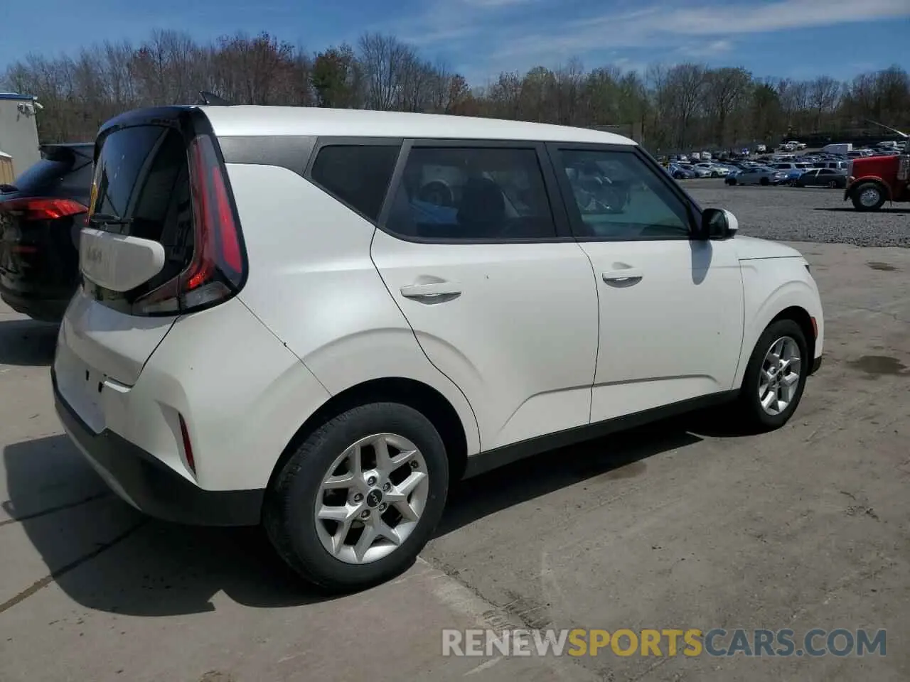 3 fotografías del automóvil dañado KNDJ23AU3P7882719 KIA SOUL 2023