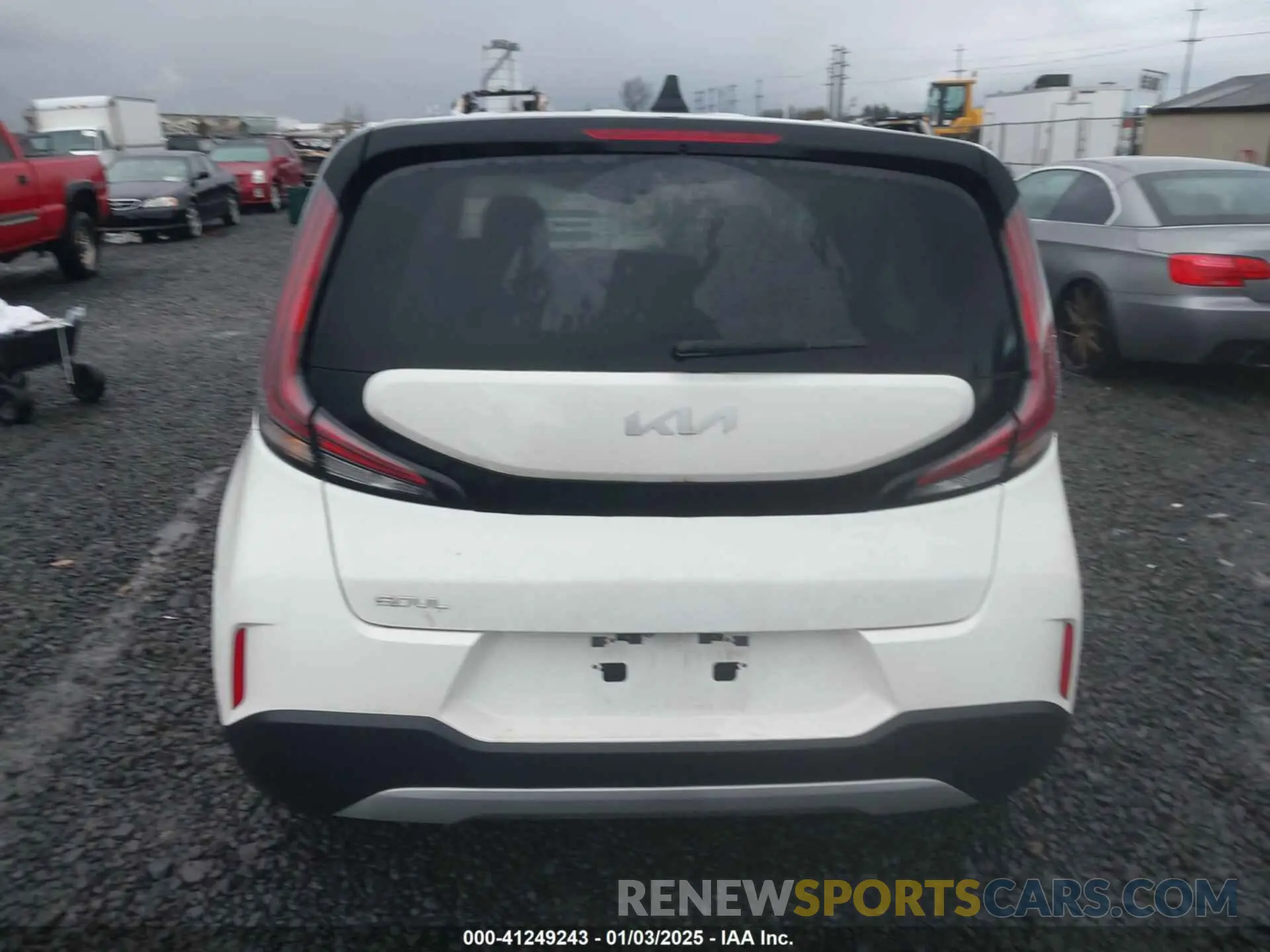 17 fotografías del automóvil dañado KNDJ23AU4P7214993 KIA SOUL 2023