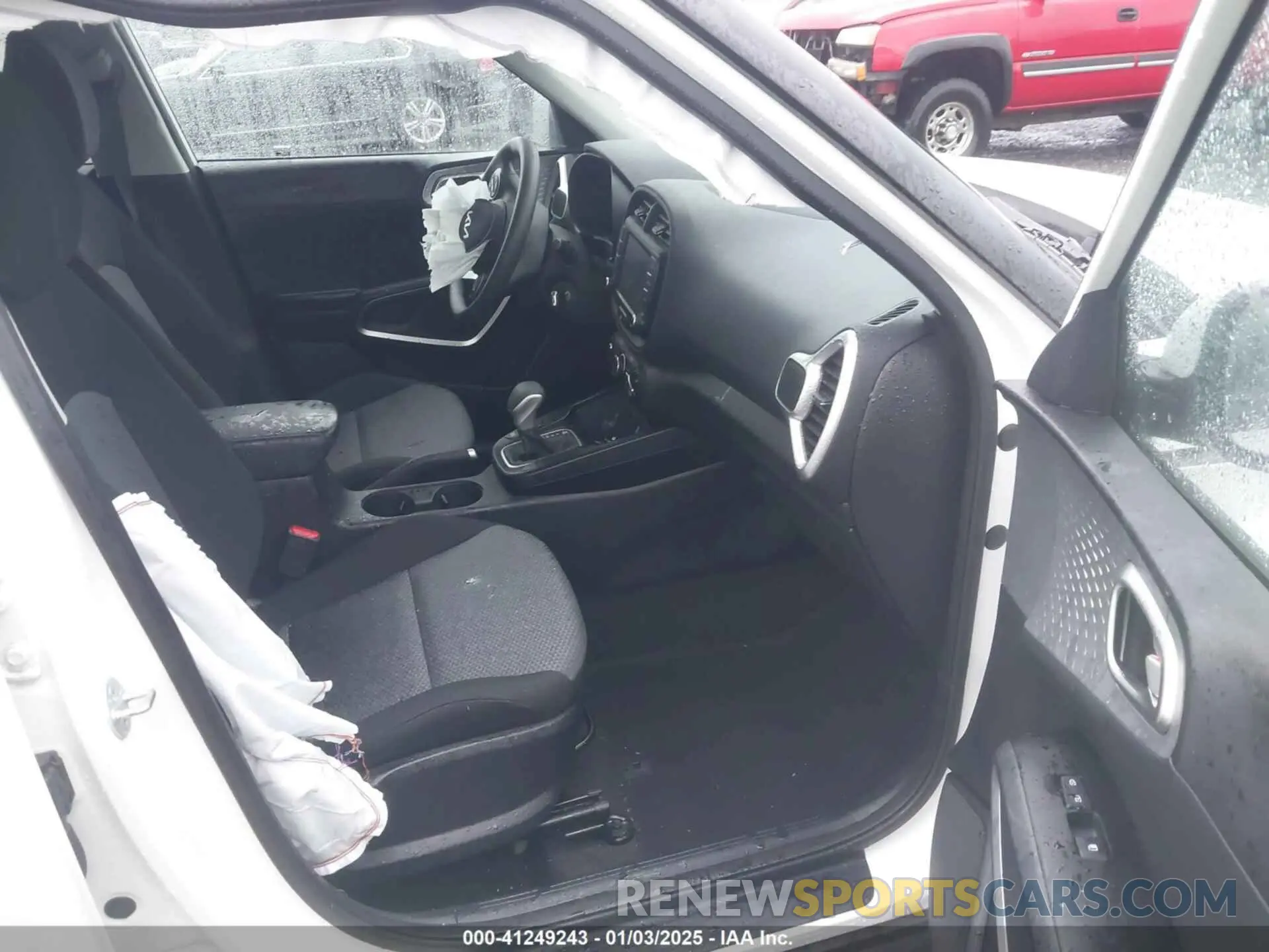 5 fotografías del automóvil dañado KNDJ23AU4P7214993 KIA SOUL 2023