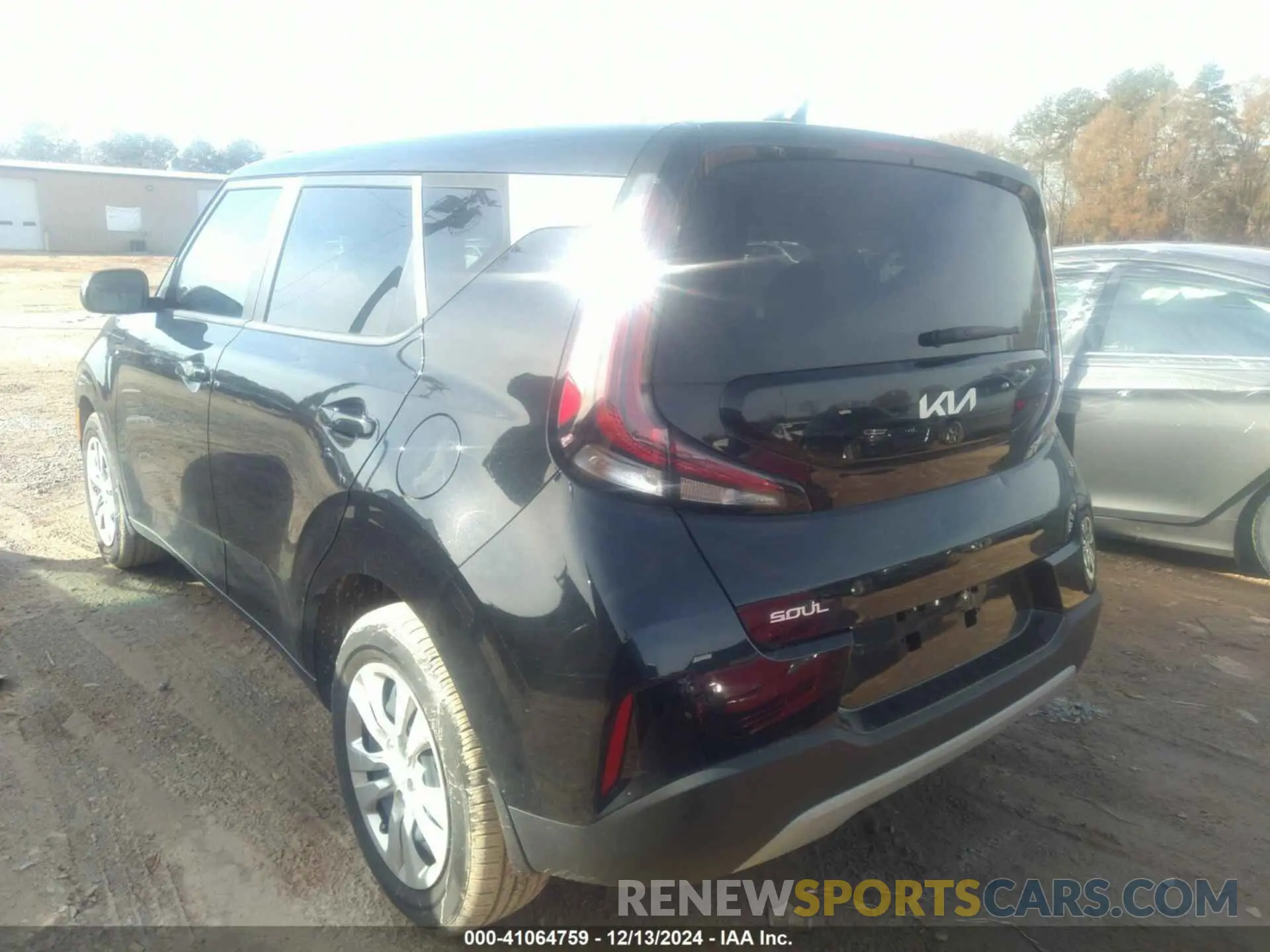 3 fotografías del automóvil dañado KNDJ23AU4P7839040 KIA SOUL 2023
