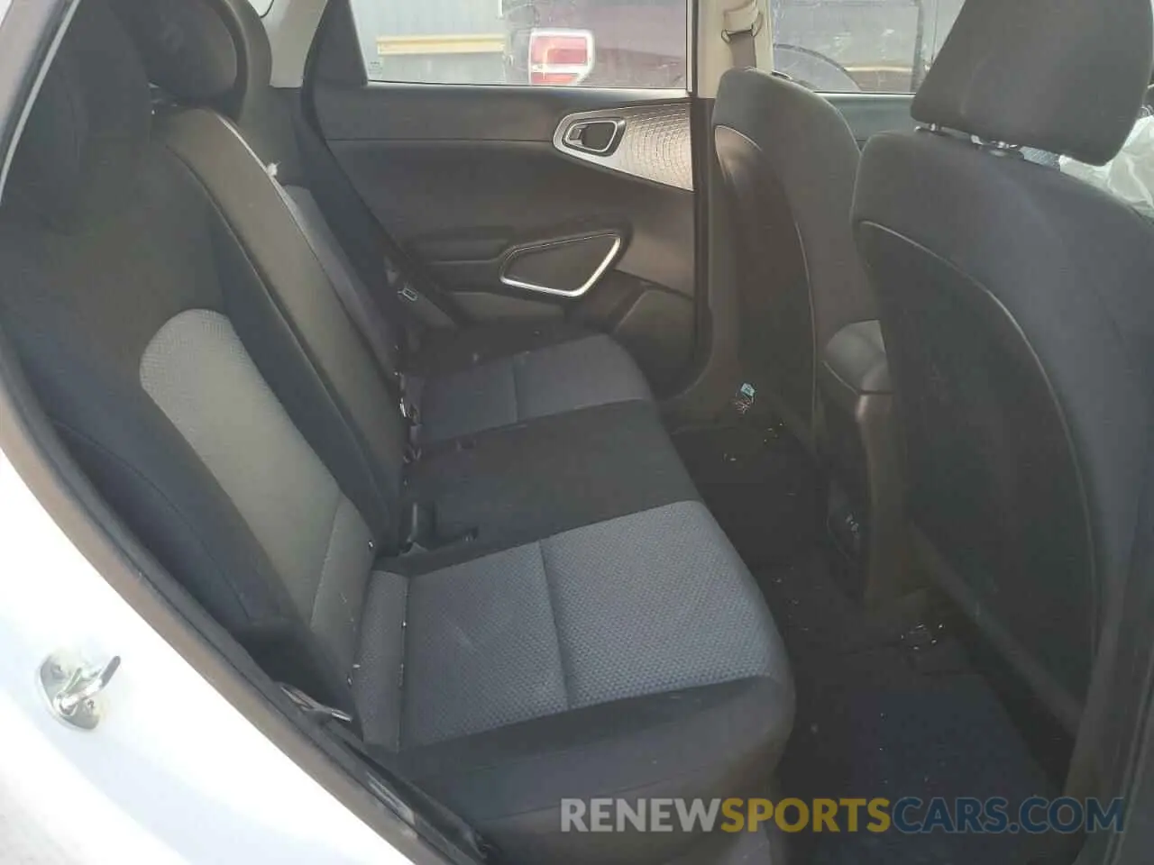 11 fotografías del automóvil dañado KNDJ23AU4P7863662 KIA SOUL 2023