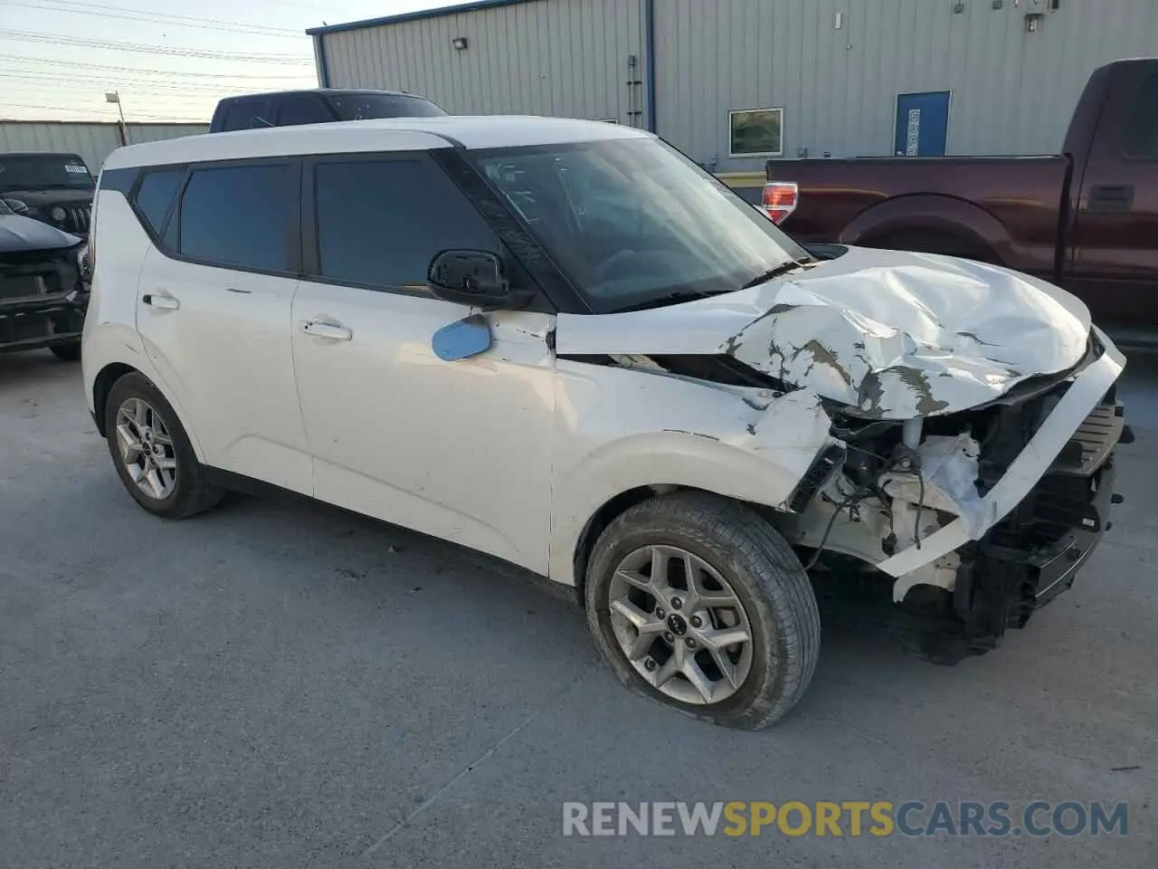 4 fotografías del automóvil dañado KNDJ23AU4P7863662 KIA SOUL 2023