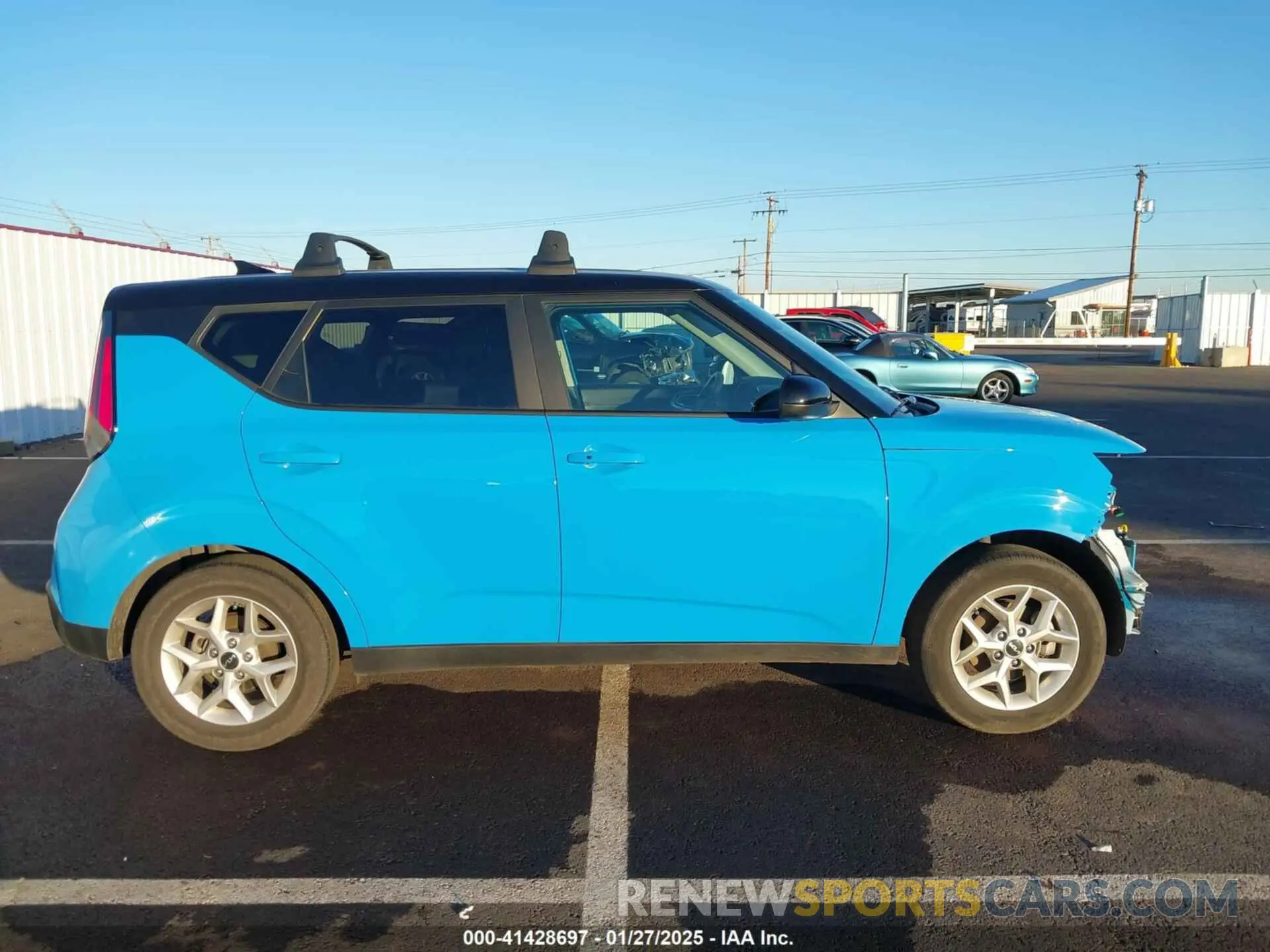 14 fotografías del automóvil dañado KNDJ23AU5P7207874 KIA SOUL 2023