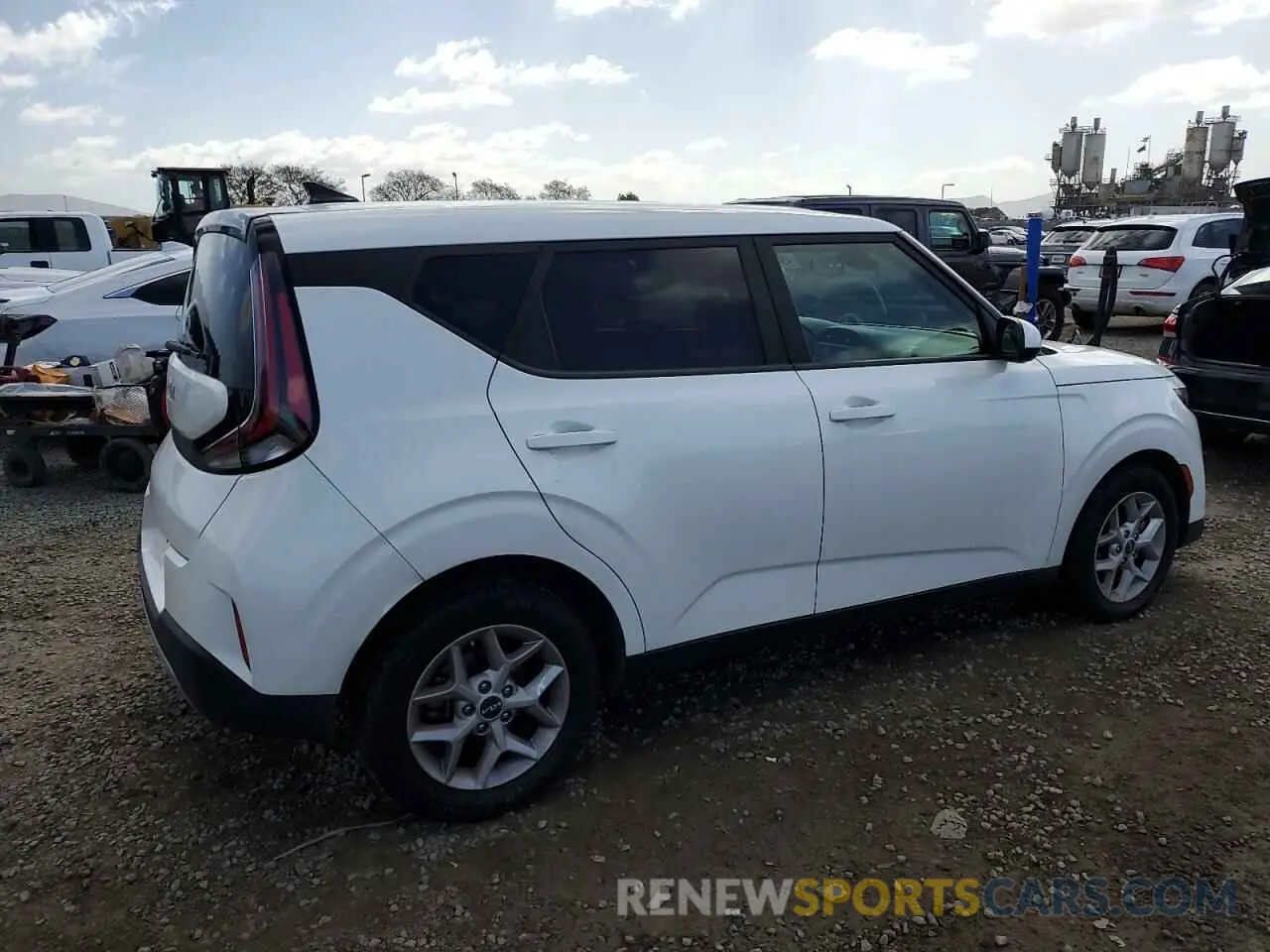 3 fotografías del automóvil dañado KNDJ23AU5P7866666 KIA SOUL 2023