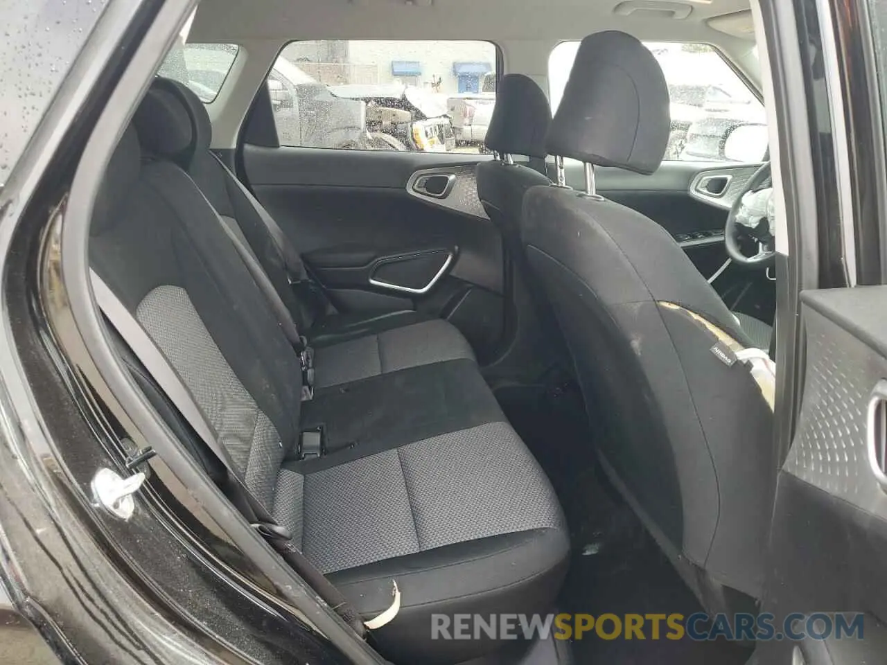 10 fotografías del automóvil dañado KNDJ23AU5P7876694 KIA SOUL 2023