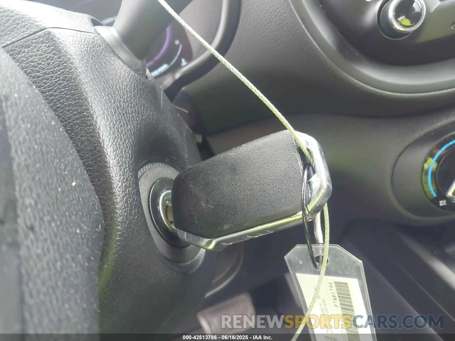 11 fotografías del automóvil dañado KNDJ23AU5P7881796 KIA SOUL 2023