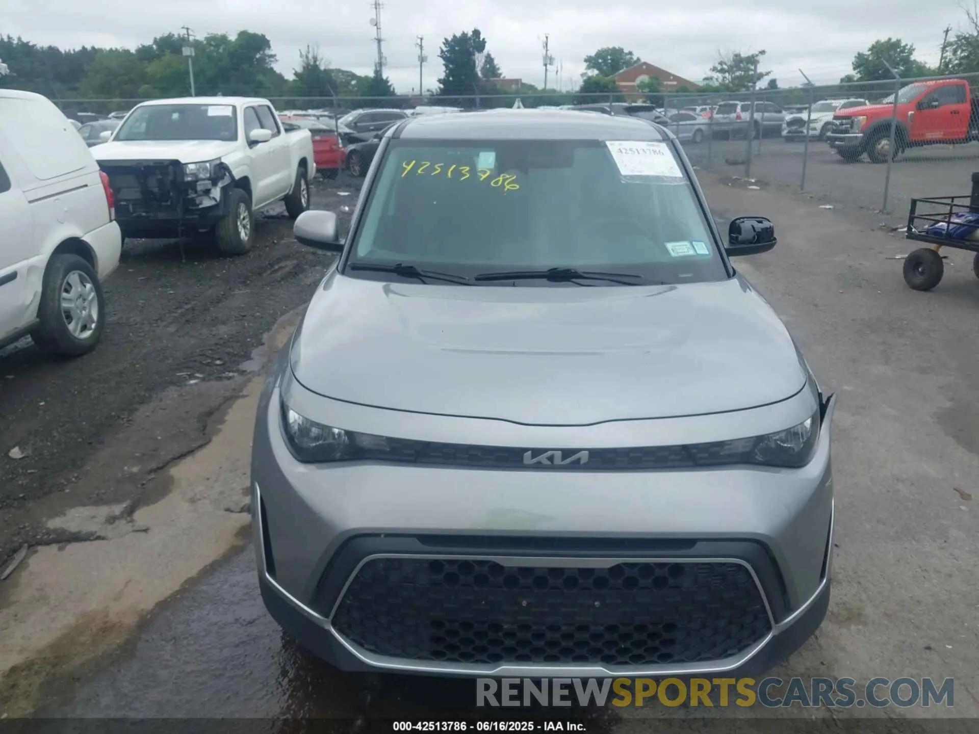 12 fotografías del automóvil dañado KNDJ23AU5P7881796 KIA SOUL 2023