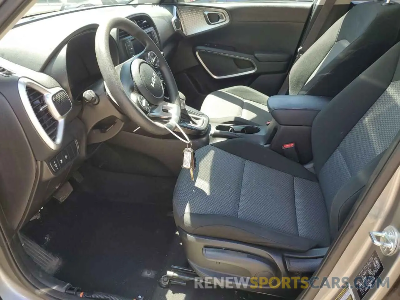 7 fotografías del automóvil dañado KNDJ23AU5P7883631 KIA SOUL 2023