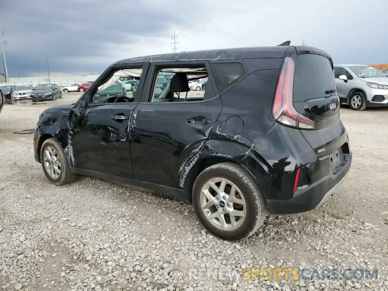 2 fotografías del automóvil dañado KNDJ23AU5P7896024 KIA SOUL 2023
