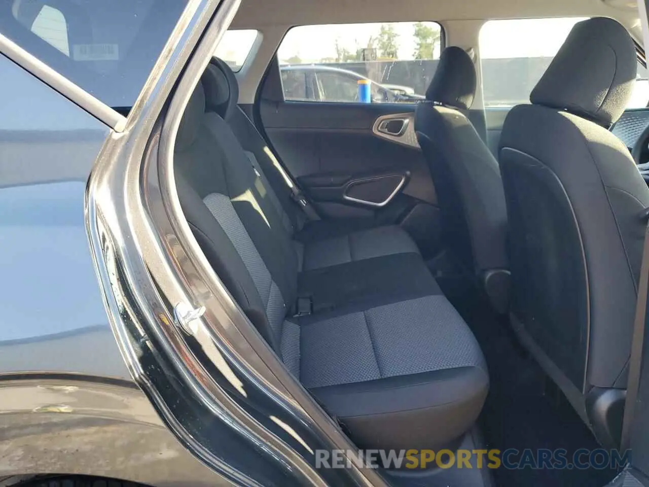 11 fotografías del automóvil dañado KNDJ23AU6P7198831 KIA SOUL 2023