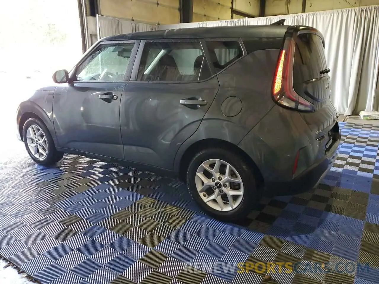 2 fotografías del automóvil dañado KNDJ23AU6P7213683 KIA SOUL 2023