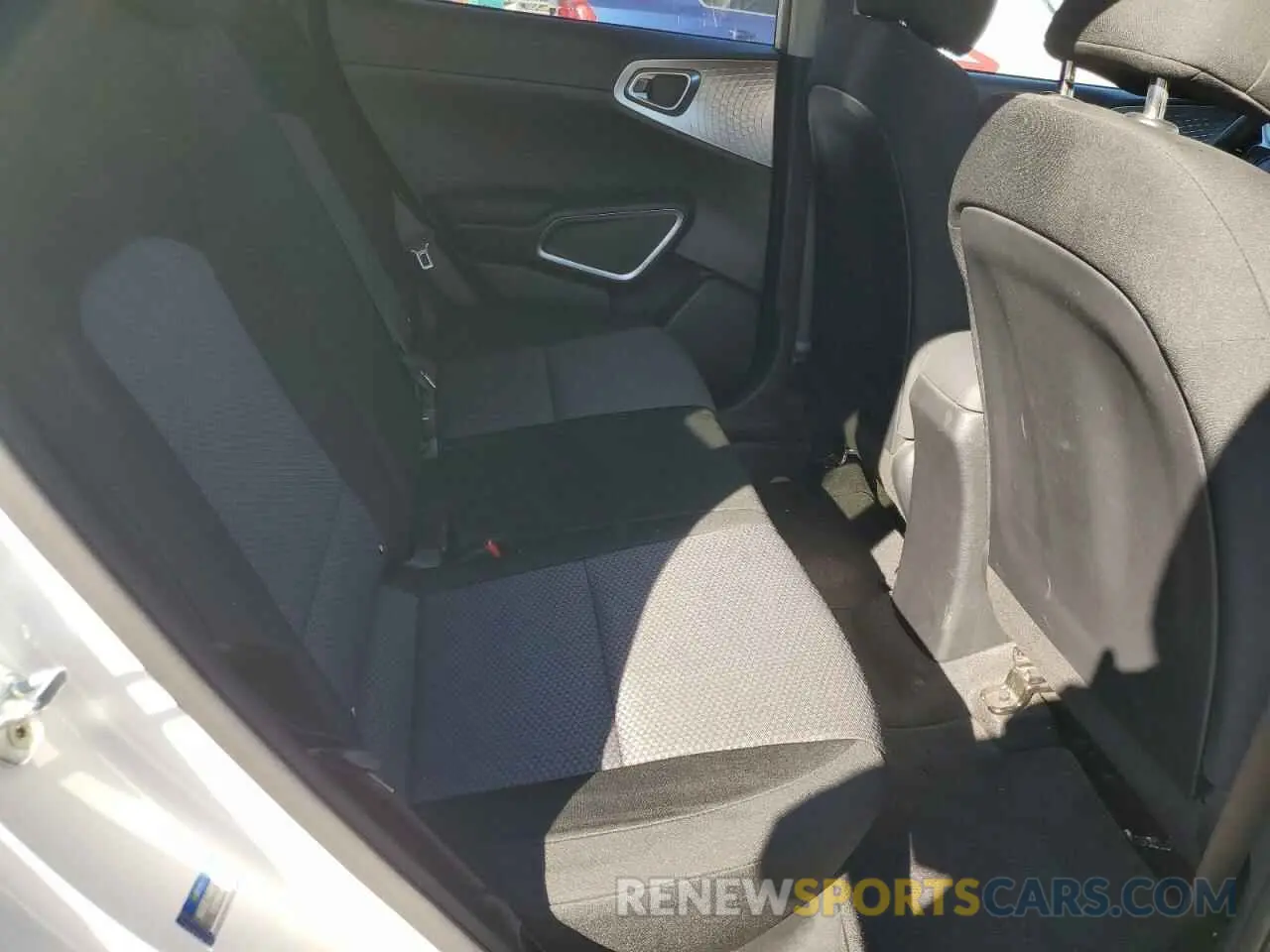 10 fotografías del automóvil dañado KNDJ23AU6P7844823 KIA SOUL 2023