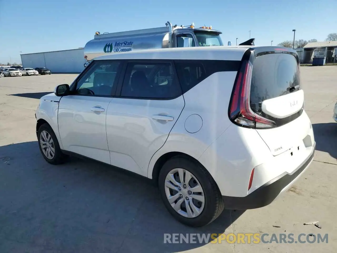 2 fotografías del automóvil dañado KNDJ23AU6P7844823 KIA SOUL 2023