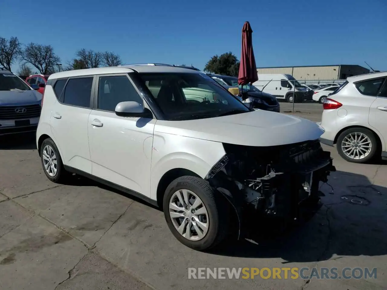 4 fotografías del automóvil dañado KNDJ23AU6P7844823 KIA SOUL 2023