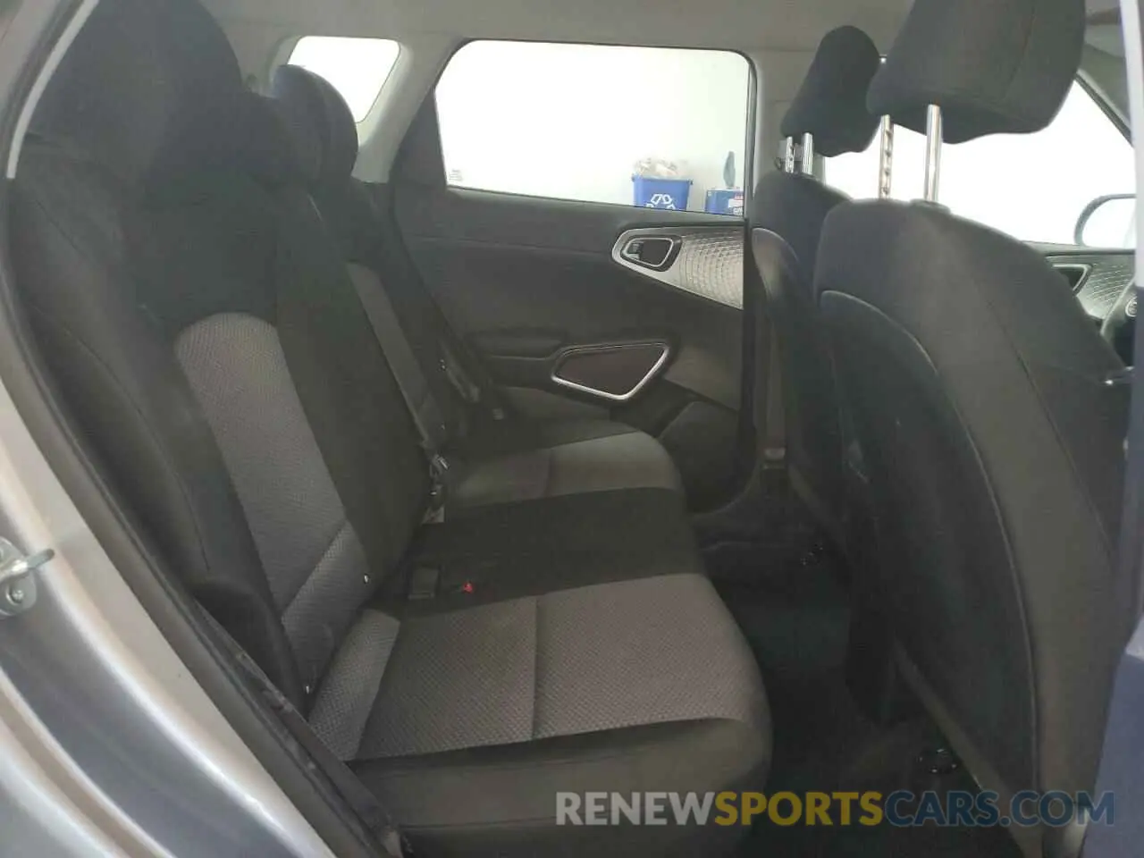 10 fotografías del automóvil dañado KNDJ23AU6P7861752 KIA SOUL 2023
