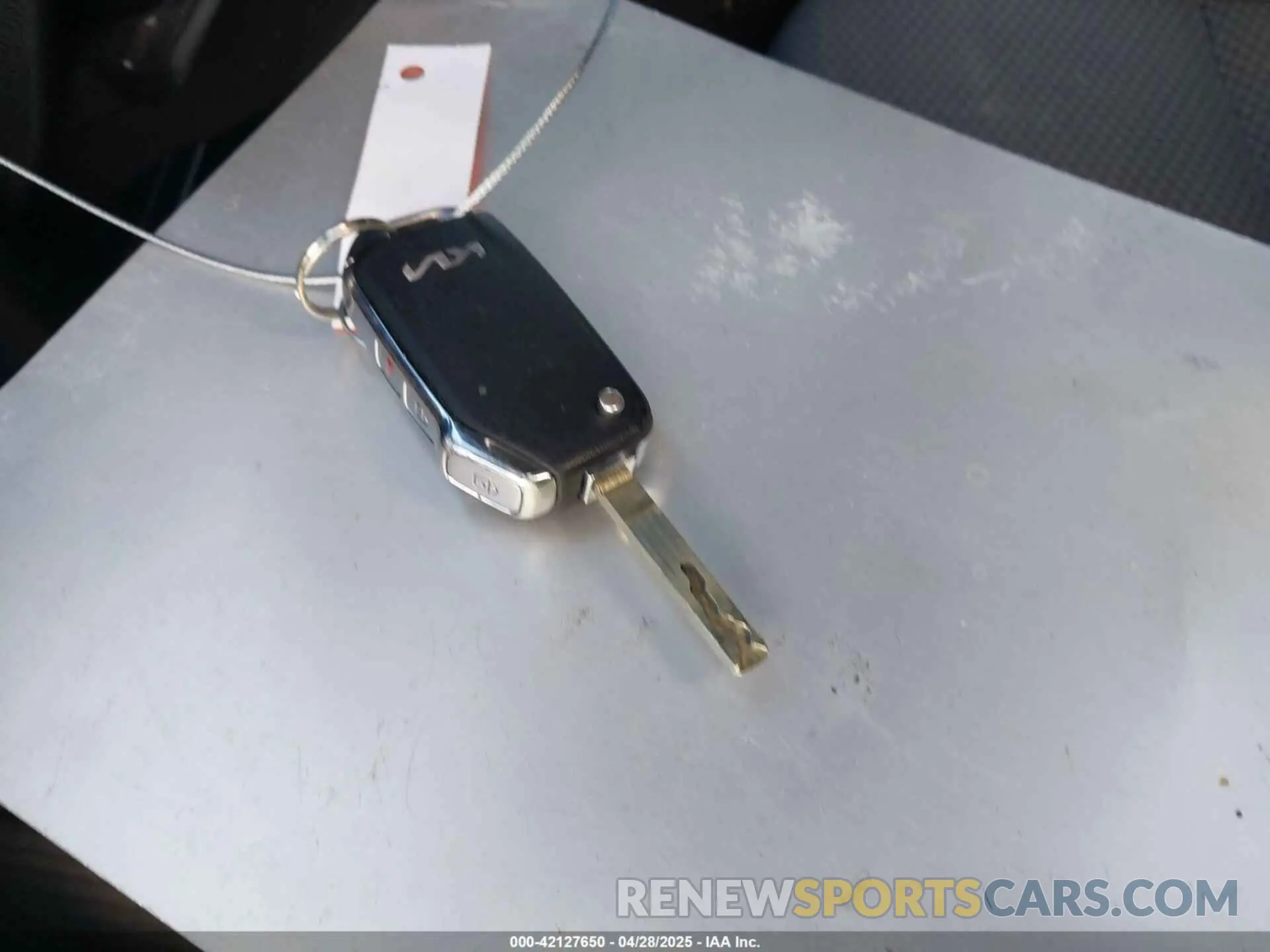 11 fotografías del automóvil dañado KNDJ23AU6P7873951 KIA SOUL 2023