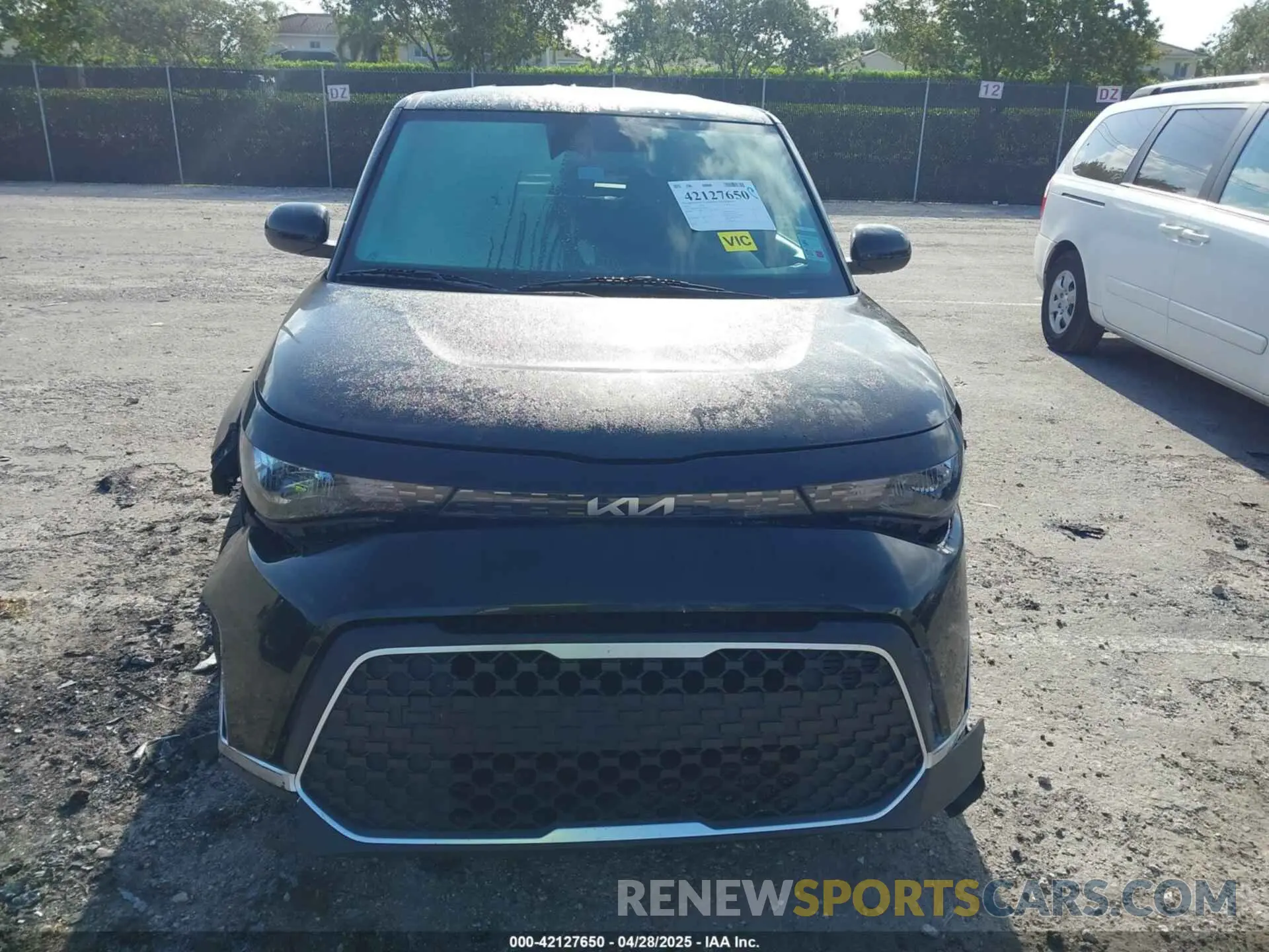 13 fotografías del automóvil dañado KNDJ23AU6P7873951 KIA SOUL 2023
