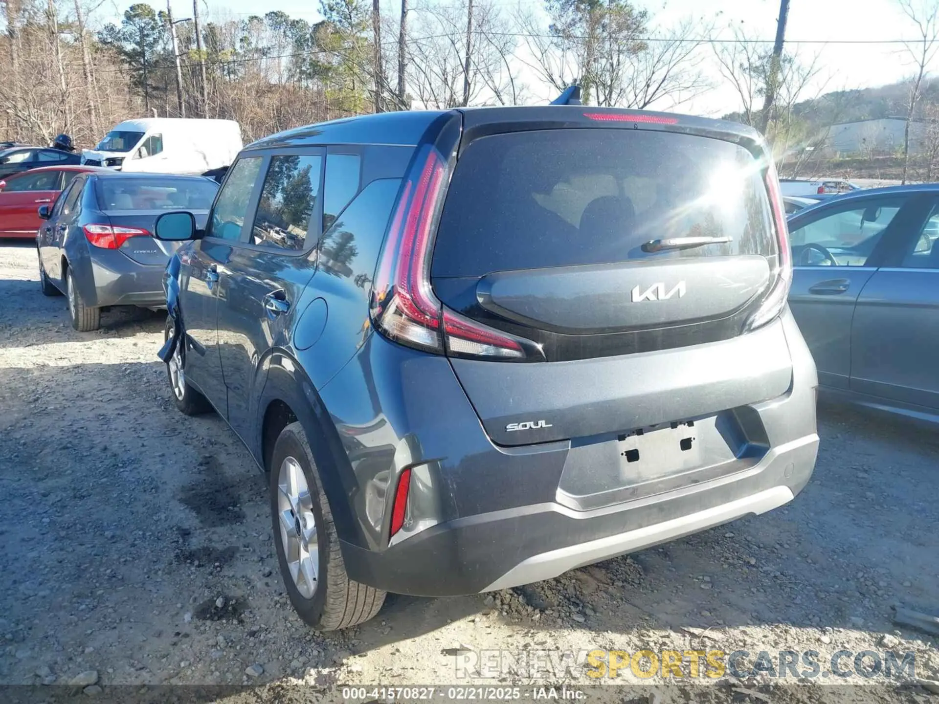 14 fotografías del automóvil dañado KNDJ23AU6P7884934 KIA SOUL 2023
