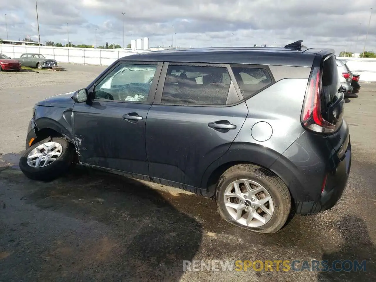 2 fotografías del automóvil dañado KNDJ23AU7P7199020 KIA SOUL 2023