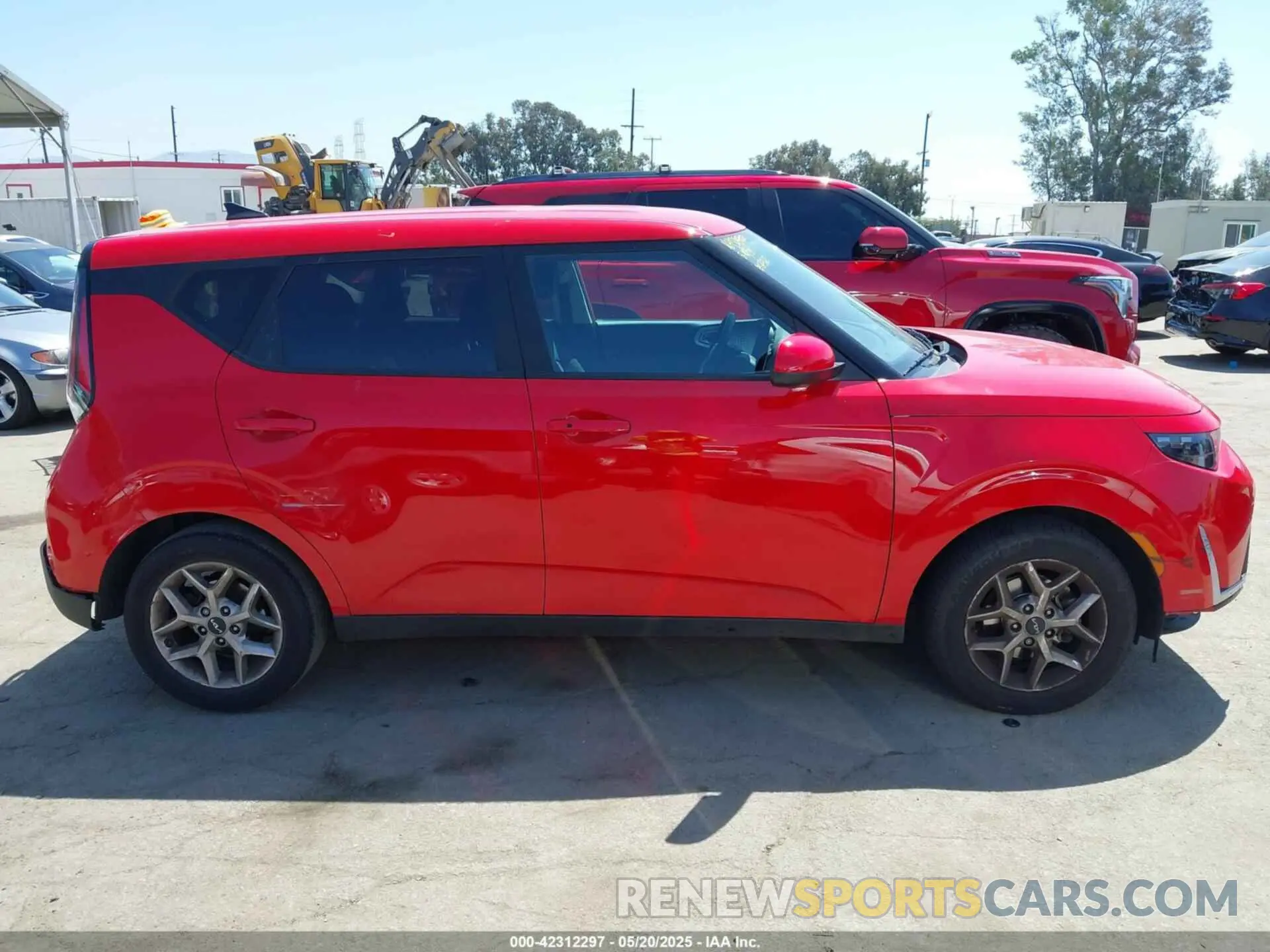 13 fotografías del automóvil dañado KNDJ23AU7P7202658 KIA SOUL 2023